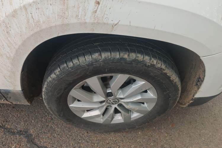 Used Volkswagen Tharu 2019 280TSI Two-Wheel Drive Trend Edition China VI Standard Right Front Wheel Hub