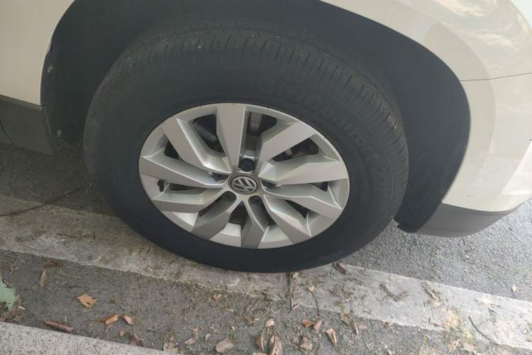 Used Volkswagen Tharu 2019 280TSI Two-Wheel Drive Trend Edition China VI Standard Right Front Wheel Hub