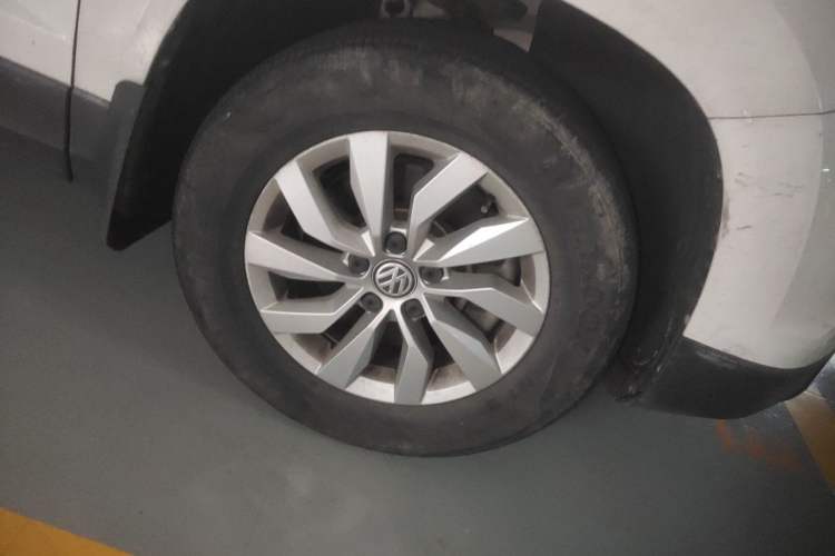 Used Volkswagen Tharu 2019 280TSI Two-Wheel Drive Trend Edition China VI Standard Right Front Wheel Hub