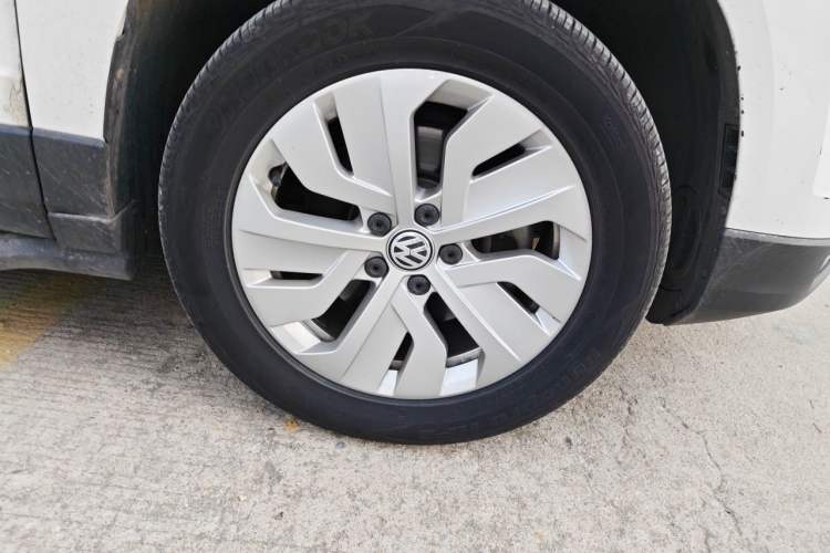 Used Volkswagen Tharu 2019 280TSI Two-Wheel Drive Comfort Edition China VI Standard Right Front Wheel Hub