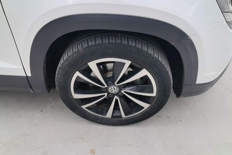 Used Volkswagen Tharu 2019 280TSI Two-Wheel Drive Luxury Version China VI Standard Right Front Wheel Hub