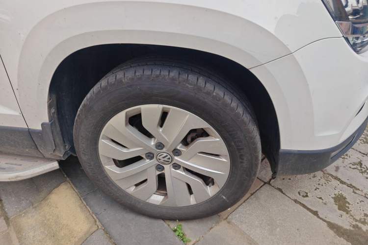 Used Volkswagen Tharu 2019 280TSI Two-Wheel Drive Comfort Edition China VI Standard Right Front Wheel Hub