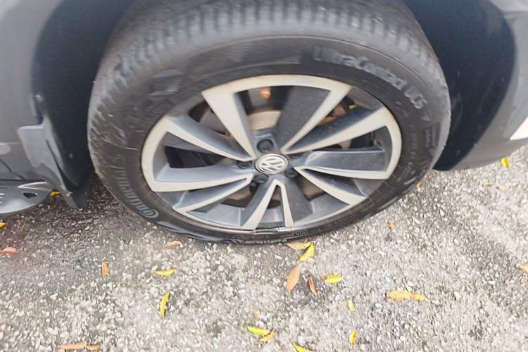 Used Volkswagen Tharu 2019 280TSI Two-Wheel Drive Luxury Edition China V Standard Right Front Wheel Hub