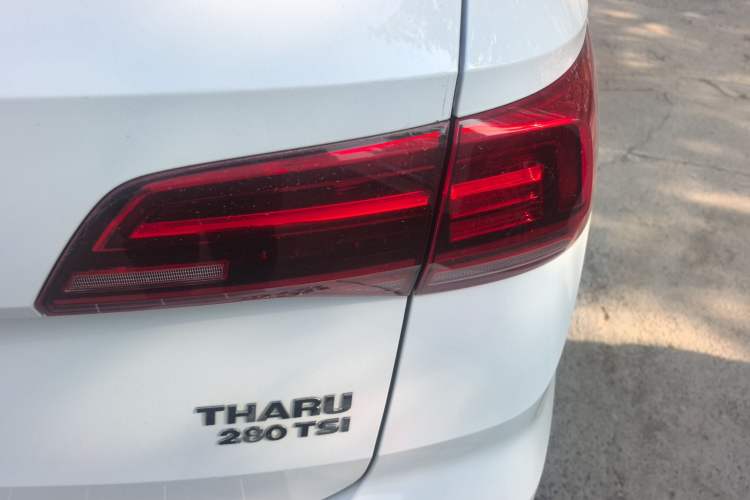 Used Volkswagen Tharu 2019 280TSI Two-Wheel Drive Luxury Edition China V Standard Right Rear Taillight