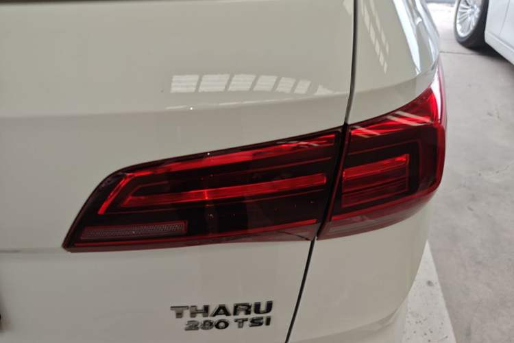 Used Volkswagen Tharu 2019 280TSI Two-Wheel Drive R-Line China VI Standard Right Rear Taillight