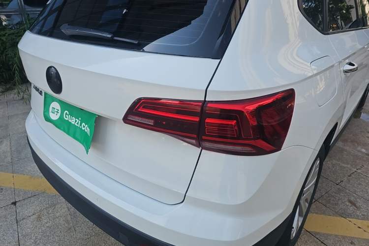 Used Volkswagen Tharu 2019 280TSI Two-Wheel Drive Comfort Edition China VI Standard Right Rear Taillight