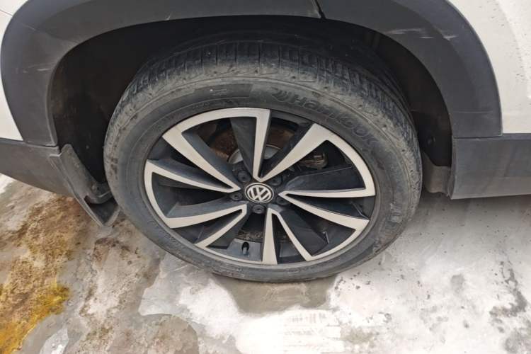 Used Volkswagen Tharu 2019 280TSI Two-Wheel Drive Luxury Version China VI Standard Right Rear Wheel Hub
