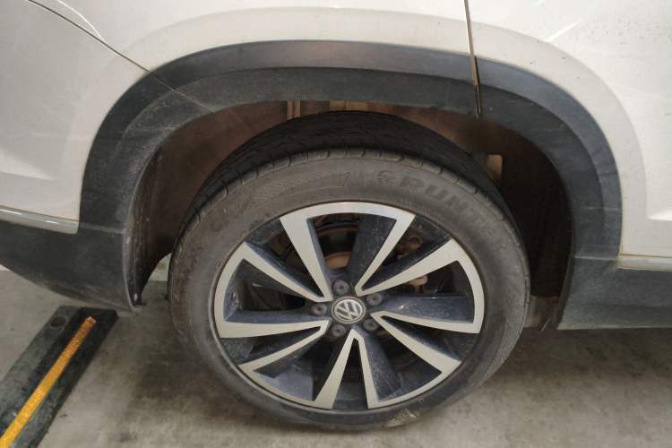 Used Volkswagen Tharu 2019 330TSI Four-Wheel Drive Luxury Edition China VI Standard Right Rear Wheel Hub