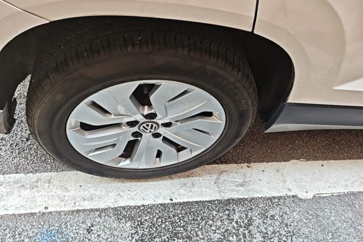 Used Volkswagen Tharu 2019 280TSI Two-Wheel Drive Comfort Edition China VI Standard Right Rear Wheel Hub