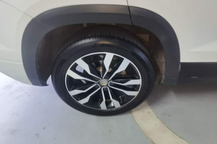 Used Volkswagen Tharu 2019 280TSI Two-Wheel Drive R-Line China VI Standard Right Rear Wheel Hub
