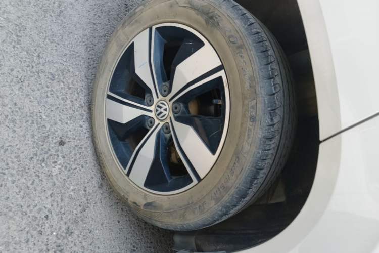 Used Volkswagen Tharu 2019 280TSI Two-Wheel Drive Comfort Edition China V Standard Right Rear Wheel Hub