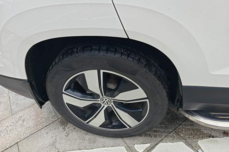 Used Volkswagen Tharu 2019 280TSI Two-Wheel Drive Comfort Edition China V Standard Right Rear Wheel Hub