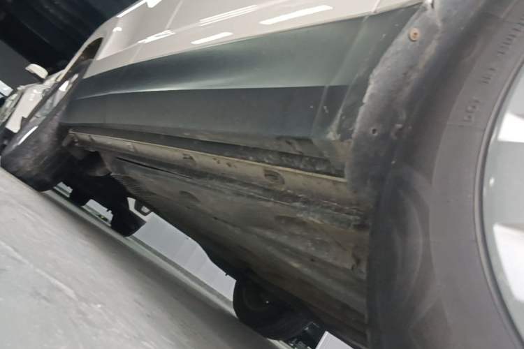 Used Volkswagen Tharu 2019 280TSI Two-Wheel Drive Comfort Edition China VI Standard Right Side Sill