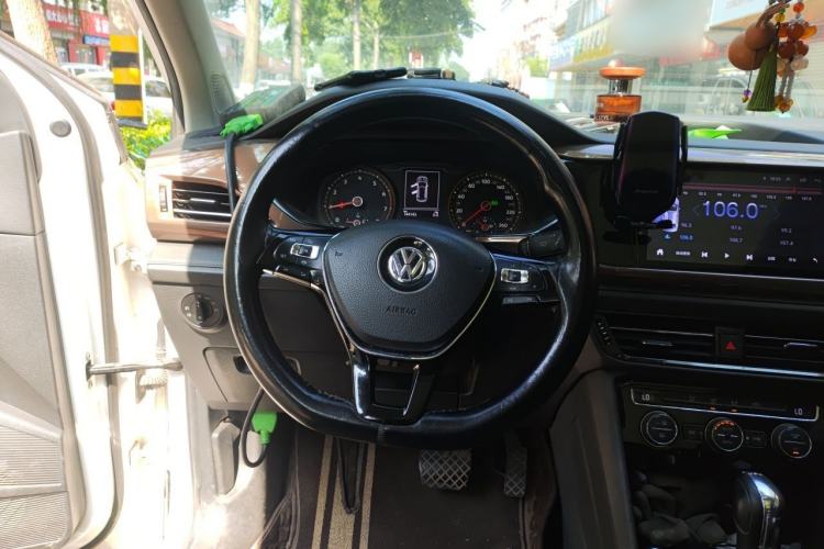 Used Volkswagen Tharu 2019 280TSI Two-Wheel Drive Comfort Edition China VI Standard Steering Wheel