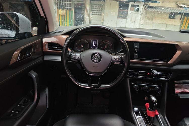 Used Volkswagen Tharu 2019 280TSI Two-Wheel Drive Luxury Version China VI Standard Steering Wheel