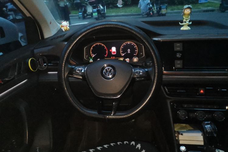 Used Volkswagen Tharu 2019 330TSI Four-Wheel Drive Flagship Model China VI Standard Steering Wheel