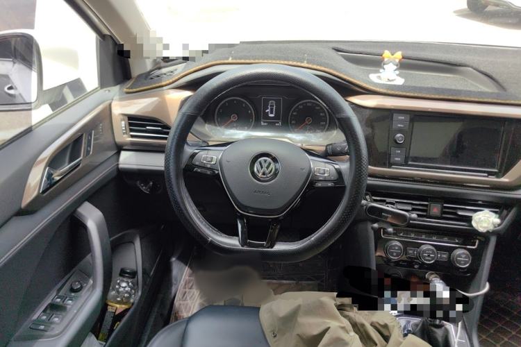 Used Volkswagen Tharu 2019 280TSI Two-Wheel Drive Luxury Version China VI Standard Steering Wheel