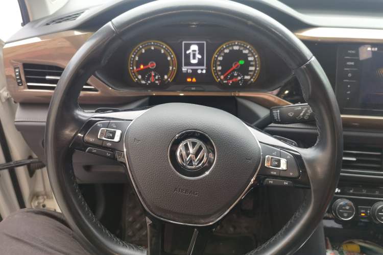 Used Volkswagen Tharu 2019 330TSI Four-Wheel Drive Luxury Edition China VI Standard Steering Wheel
