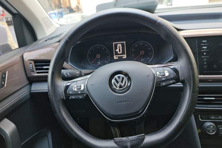 Used Volkswagen Tharu 2019 280TSI Two-Wheel Drive Luxury Edition China V Standard Steering Wheel