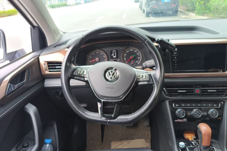 Used Volkswagen Tharu 2019 280TSI Two-Wheel Drive Luxury Edition China V Standard Steering Wheel