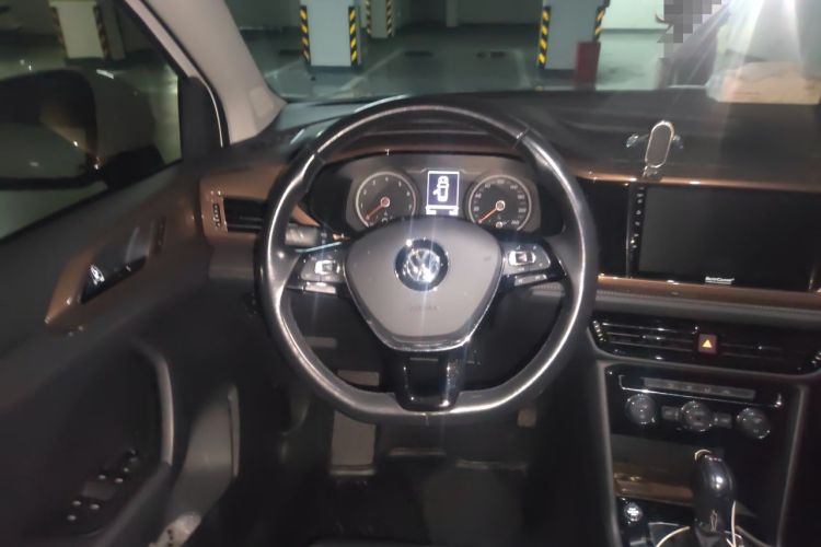 Used Volkswagen Tharu 2019 280TSI Two-Wheel Drive Comfort Edition China VI Standard Steering Wheel