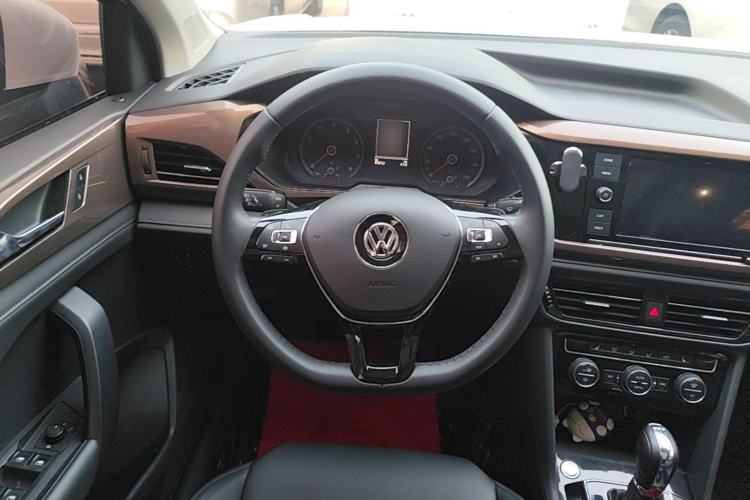 Used Volkswagen Tharu 2019 330TSI Four-Wheel Drive Luxury Edition China VI Standard Steering Wheel
