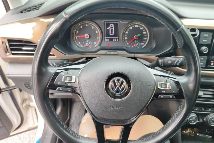 Used Volkswagen Tharu 2019 330TSI Four-Wheel Drive Luxury Edition China VI Standard Steering Wheel