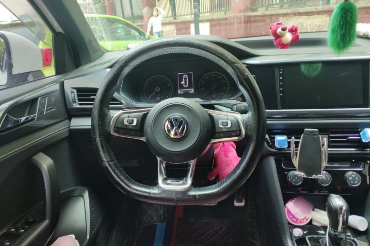 Used Volkswagen Tharu 2019 280TSI Two-Wheel Drive R-Line China VI Standard Steering Wheel