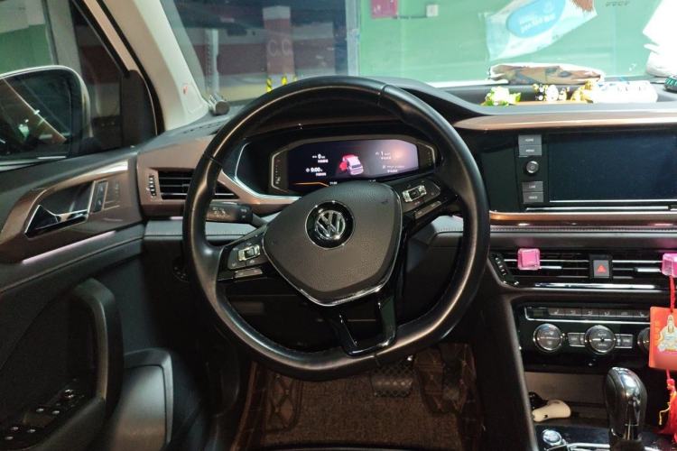 Used Volkswagen Tharu 2019 280TSI Two-Wheel Drive Flagship Edition China V Standard Steering Wheel