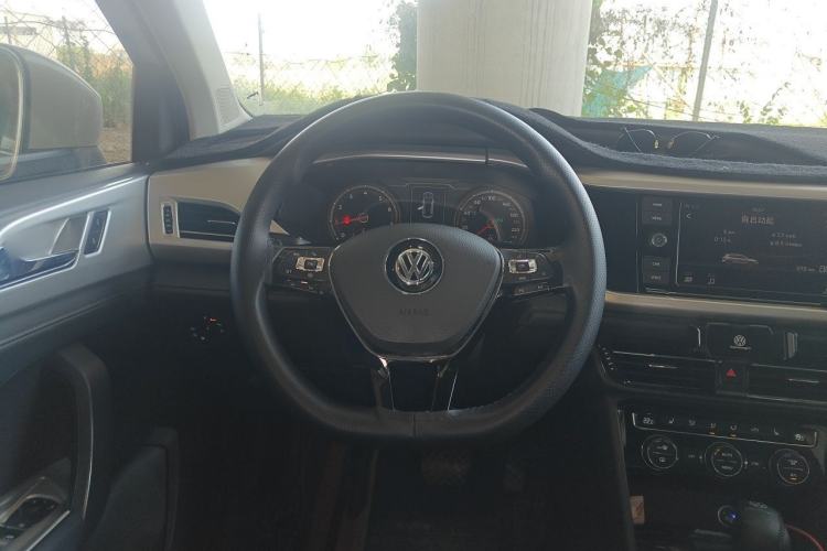 Used Volkswagen Tharu 2019 280TSI Two-Wheel Drive Luxury Edition China V Standard Steering Wheel