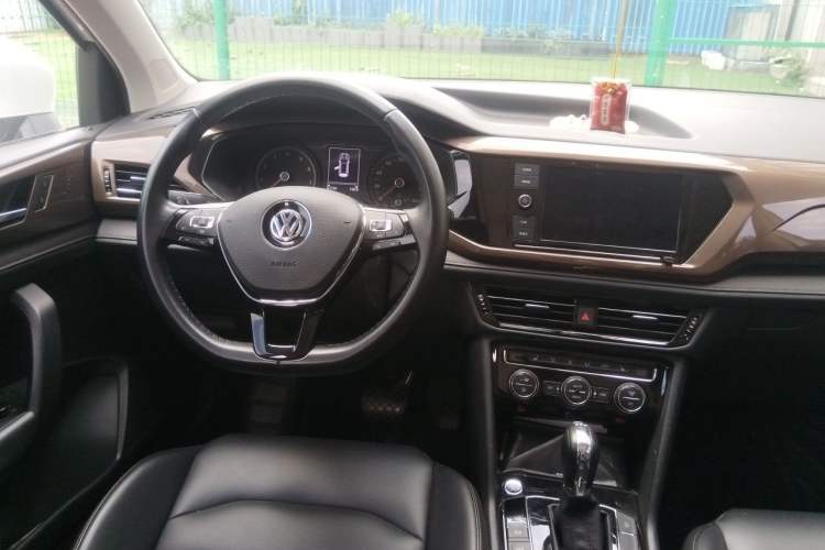 Used Volkswagen Tharu 2019 280TSI Two-Wheel Drive Luxury Edition China V Standard Steering Wheel