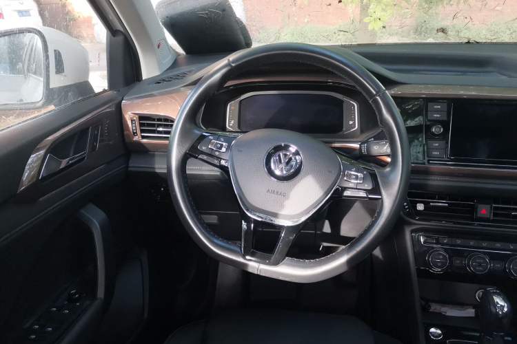Used Volkswagen Tharu 2019 330TSI Four-Wheel Drive Flagship Model China VI Standard Steering Wheel