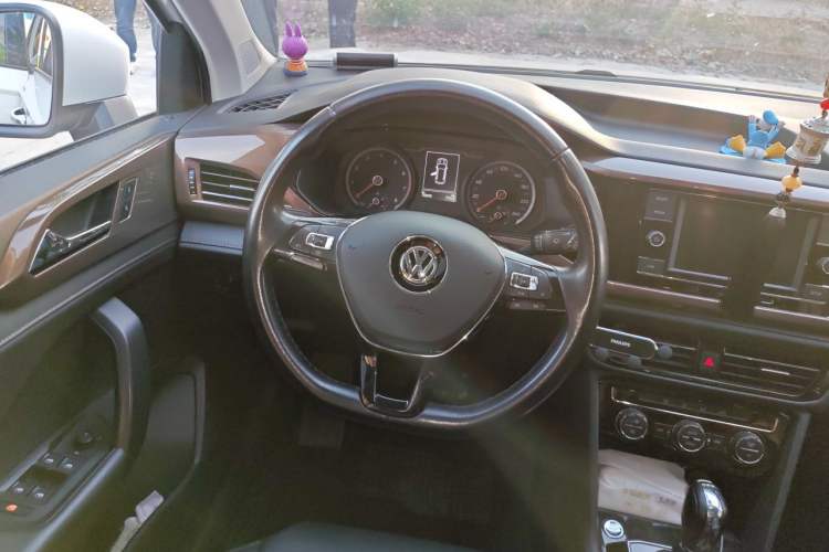 Used Volkswagen Tharu 2019 280TSI Two-Wheel Drive Comfort Edition China VI Standard Steering Wheel