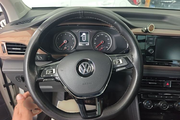 Used Volkswagen Tharu 2019 280TSI Two-Wheel Drive Comfort Edition China VI Standard Steering Wheel