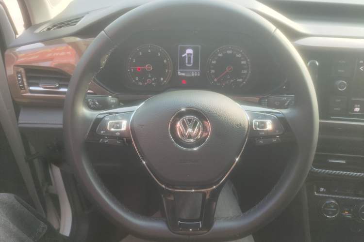 Used Volkswagen Tharu 2019 280TSI Two-Wheel Drive Luxury Edition China V Standard Steering Wheel