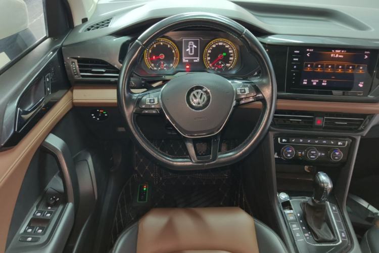 Used Volkswagen Tharu 2019 280TSI Two-Wheel Drive Luxury Version China VI Standard Steering Wheel