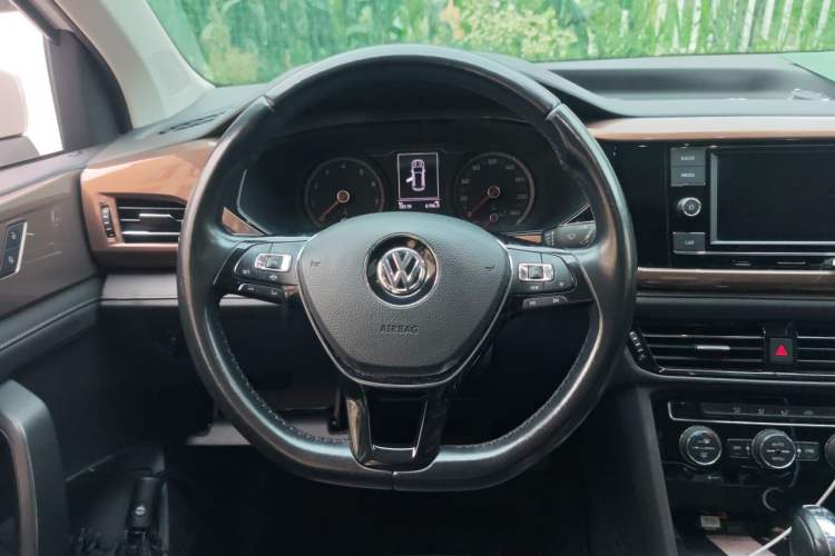 Used Volkswagen Tharu 2019 280TSI Two-Wheel Drive Comfort Edition China V Standard Steering Wheel