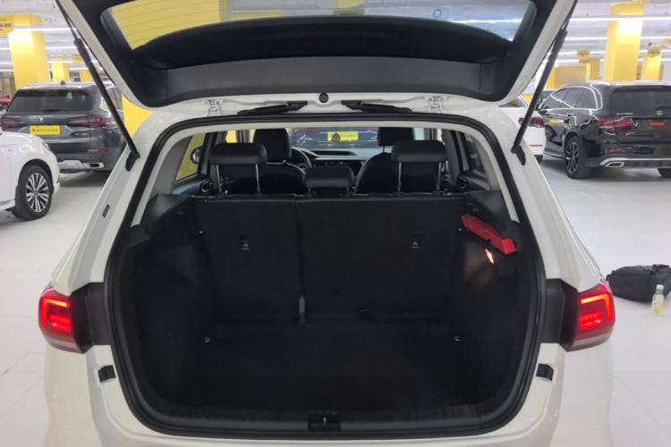 Used Volkswagen Tharu 2019 280TSI Two-Wheel Drive Luxury Version China VI Standard Trunk