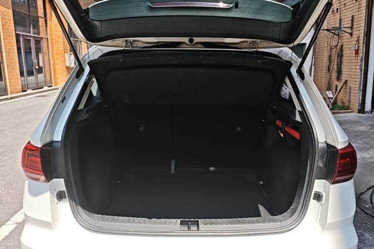 Used Volkswagen Tharu 2019 280TSI Two-Wheel Drive Comfort Edition China VI Standard Trunk