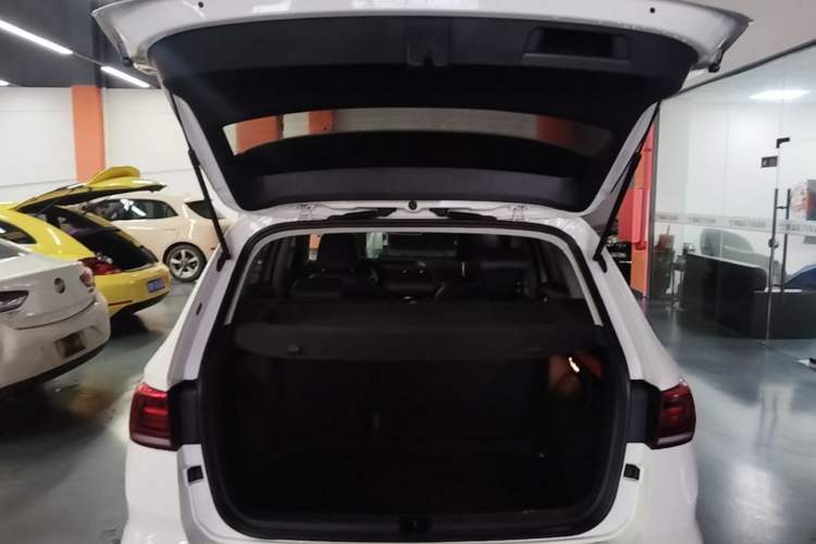Used Volkswagen Tharu 2019 280TSI Two-Wheel Drive Comfort Edition China VI Standard Trunk