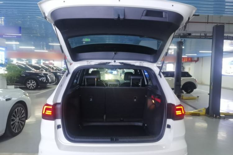 Used Volkswagen Tharu 2019 280TSI Two-Wheel Drive R-Line China VI Standard Trunk