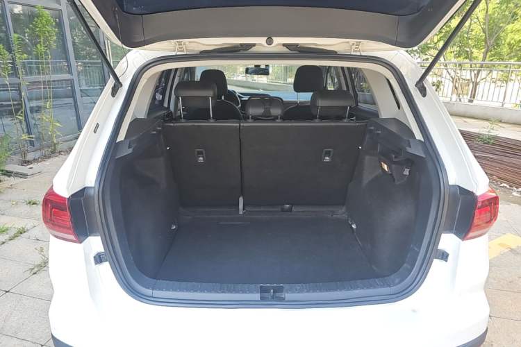 Used Volkswagen Tharu 2019 280TSI Two-Wheel Drive Comfort Edition China VI Standard Trunk