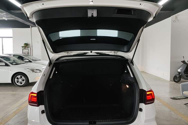 Used Volkswagen Tharu 2019 280TSI Two-Wheel Drive Comfort Edition China VI Standard Trunk