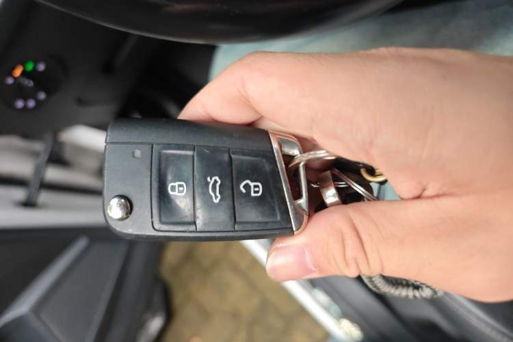 Used Volkswagen Tharu 2019 280TSI Two-Wheel Drive Luxury Version China VI Standard Vehicle Key