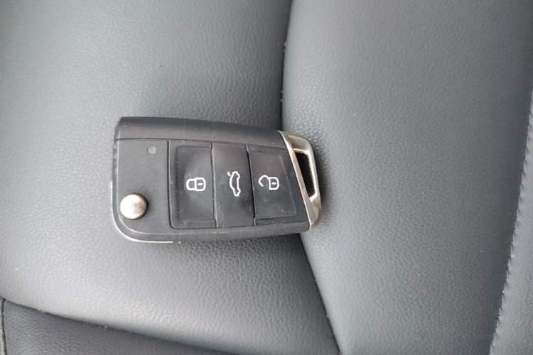 Used Volkswagen Tharu 2019 330TSI Four-Wheel Drive Luxury Edition China VI Standard Vehicle Key