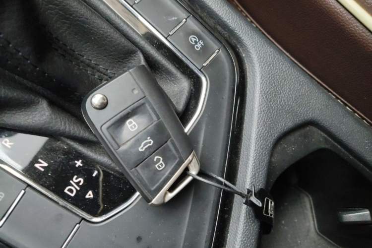 Used Volkswagen Tharu 2019 280TSI Two-Wheel Drive Comfort Edition China VI Standard Vehicle Key