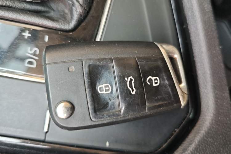 Used Volkswagen Tharu 2019 280TSI Two-Wheel Drive Comfort Edition China VI Standard Vehicle Key