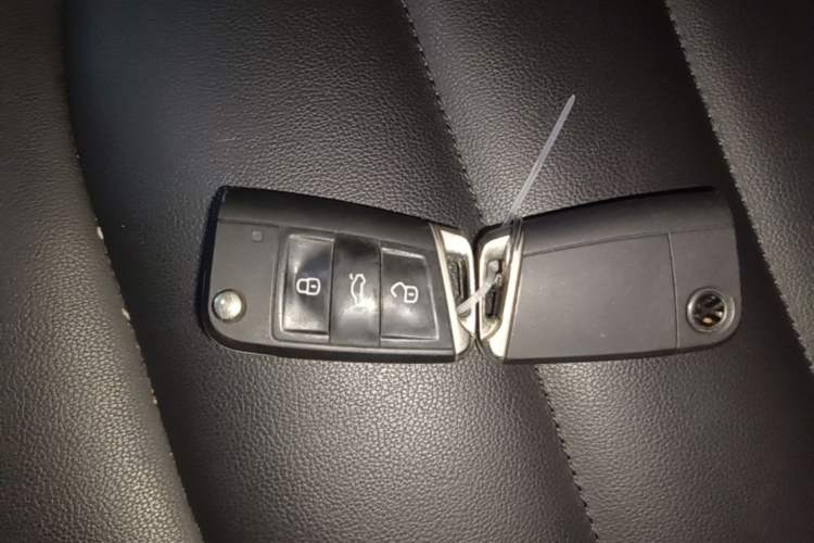 Used Volkswagen Tharu 2019 280TSI Two-Wheel Drive Luxury Version China VI Standard Vehicle Key