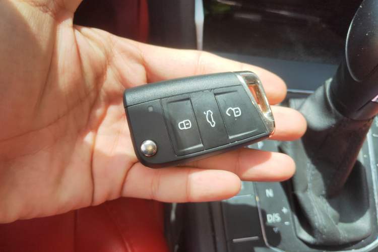 Used Volkswagen Tharu 2019 280TSI Two-Wheel-Drive Trend Edition China V Standard Vehicle Key