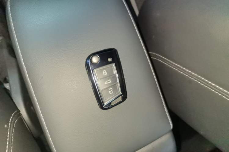 Used Volkswagen Tharu 2019 280TSI Two-Wheel Drive R-Line China VI Standard Vehicle Key